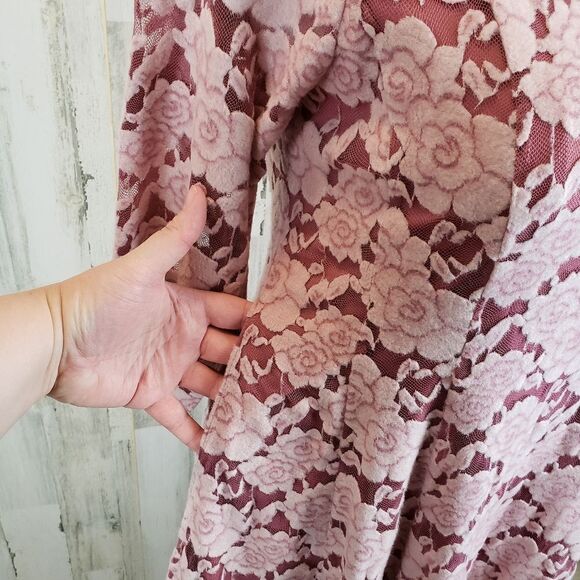 Torrid Brushed Lace Skater Dress Sz 0 - Picture 4 of 10